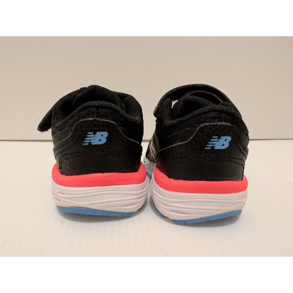 New Balance Kid Shoes Size 2 Infant‎ 680 V6 Hook and Loop Running Shoe